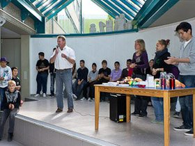 Übergabe Run for Nepal-1.jpg